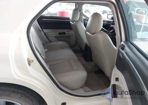 2006 Chrysler 300C from USA, damaged, VIN 2C3KA63H46H309473